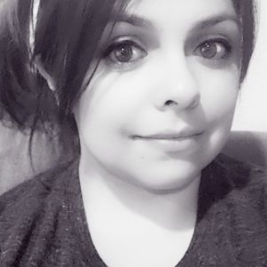 Meet your Posher, Karissa